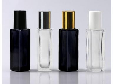 frascos de perfume retangulares