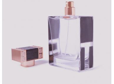 frascos de perfume transparentes vazios
