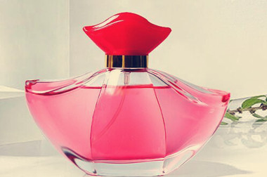 o mais caro é perfume ou frasco de perfume?